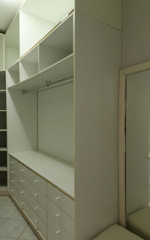 Casa para alugar com 200m², 4 quartos e 6 vagassuíte