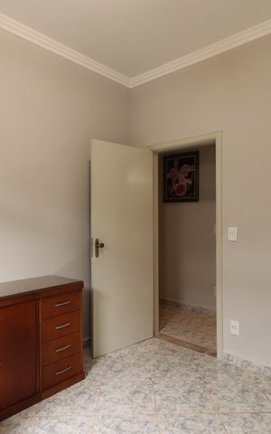 Casa para alugar com 200m², 4 quartos e 6 vagasEscritório