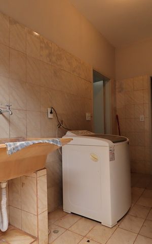 Casa para alugar com 200m², 4 quartos e 6 vagasÁrea de Serviço