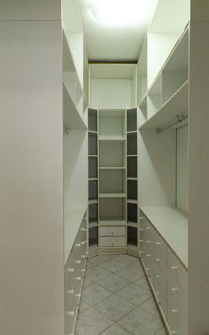 Casa para alugar com 200m², 4 quartos e 6 vagassuíte