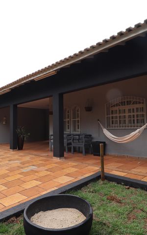 Casa para alugar com 200m², 4 quartos e 6 vagasGaragem