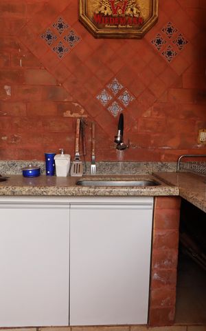 Casa para alugar com 200m², 4 quartos e 6 vagasÁrea gourmet / Piscina