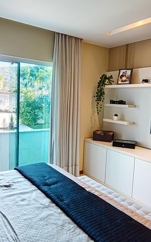 Casa de condomínio à venda com 177m², 4 quartos e 3 vagas Casa de condomínio à venda com 177m², 4 quartos e 3 vagasSuíte 4