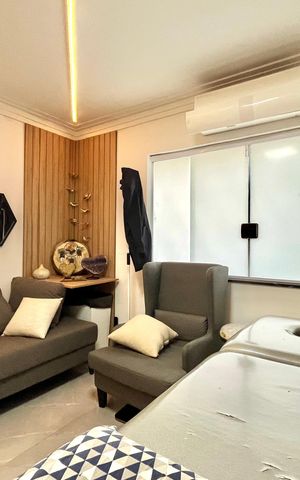 Casa à venda com 340m², 4 quartos e 2 vagas Casa à venda com 340m², 4 quartos e 2 vagasQuarto 1