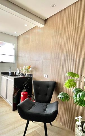Casa à venda com 340m², 4 quartos e 2 vagas Casa à venda com 340m², 4 quartos e 2 vagasEdícula