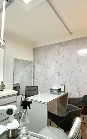 Casa à venda com 340m², 4 quartos e 2 vagas Casa à venda com 340m², 4 quartos e 2 vagasQuarto 2