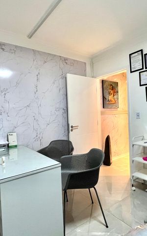 Casa à venda com 340m², 4 quartos e 2 vagas Casa à venda com 340m², 4 quartos e 2 vagasQuarto 2