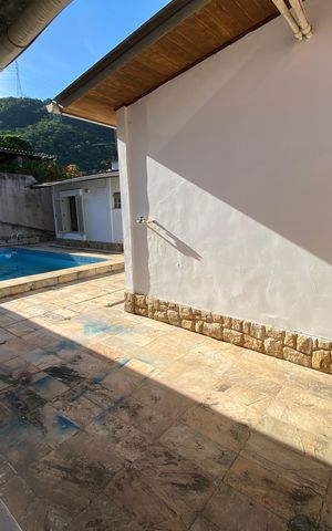 Casa de condomínio para alugar com 704m², 6 quartos e 2 vagas Casa de condomínio para alugar com 704m², 6 quartos e 2 vagasVista da Janela - Quarto 5