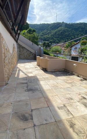 Casa de condomínio para alugar com 704m², 6 quartos e 2 vagas Casa de condomínio para alugar com 704m², 6 quartos e 2 vagasHall de Entrada
