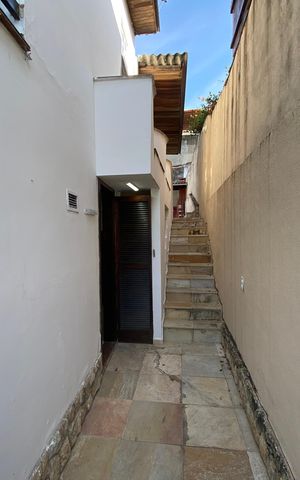 Casa de condomínio para alugar com 704m², 6 quartos e 2 vagas Casa de condomínio para alugar com 704m², 6 quartos e 2 vagasArea de Circulação