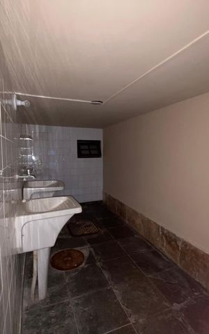 Casa de condomínio para alugar com 704m², 6 quartos e 2 vagas Casa de condomínio para alugar com 704m², 6 quartos e 2 vagasLavanderia
