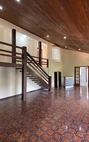 Casa de condomínio para alugar com 704m², 6 quartos e 2 vagas Casa de condomínio para alugar com 704m², 6 quartos e 2 vagasSala