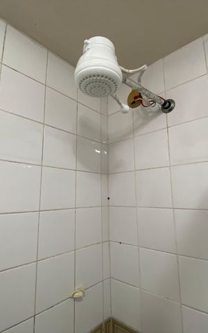 Casa de condomínio para alugar com 704m², 6 quartos e 2 vagas Casa de condomínio para alugar com 704m², 6 quartos e 2 vagasBanheiro 4
