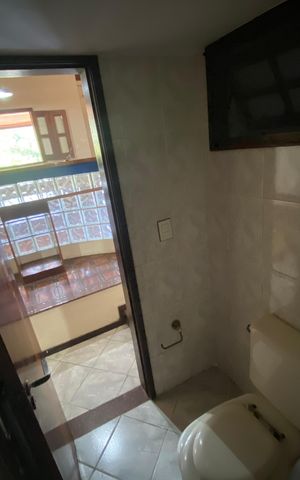 Casa de condomínio para alugar com 704m², 6 quartos e 2 vagas Casa de condomínio para alugar com 704m², 6 quartos e 2 vagasLavabo