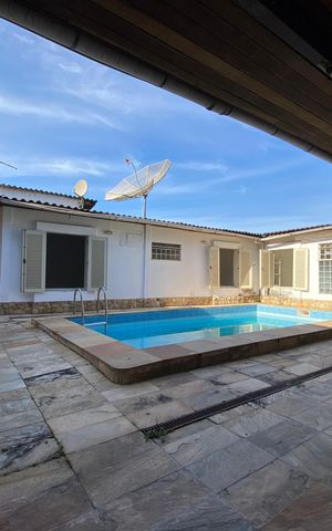Casa de condomínio para alugar com 704m², 6 quartos e 2 vagas Casa de condomínio para alugar com 704m², 6 quartos e 2 vagasArea Gourmet / Piscina / Quintal