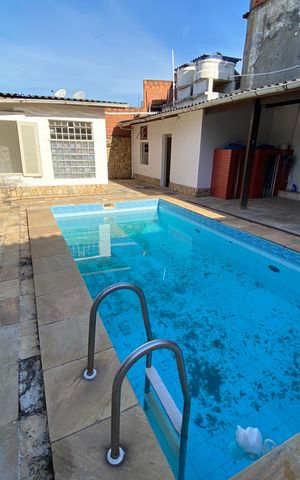 Casa de condomínio para alugar com 704m², 6 quartos e 2 vagas Casa de condomínio para alugar com 704m², 6 quartos e 2 vagasArea Gourmet / Piscina / Quintal