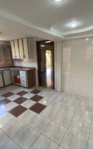 Casa de condomínio para alugar com 704m², 6 quartos e 2 vagas Casa de condomínio para alugar com 704m², 6 quartos e 2 vagasCozinha