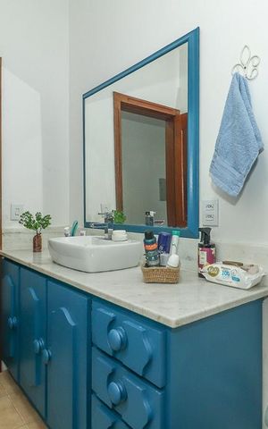 Casa à venda com 278m², 4 quartos e 4 vagasBanheiro Social