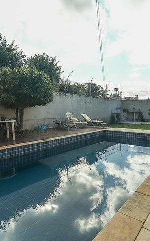Casa à venda com 278m², 4 quartos e 4 vagasPiscina