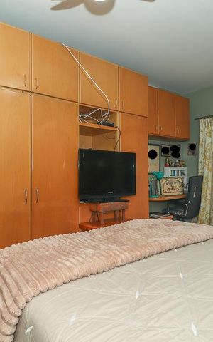 Casa à venda com 278m², 4 quartos e 4 vagasQuarto Suíte
