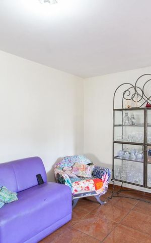 Casa à venda com 360m², 4 quartos e 4 vagas Casa à venda com 360m², 4 quartos e 4 vagasSala 1