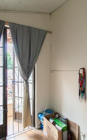 Casa à venda com 360m², 4 quartos e 4 vagas Casa à venda com 360m², 4 quartos e 4 vagasQuarto 3