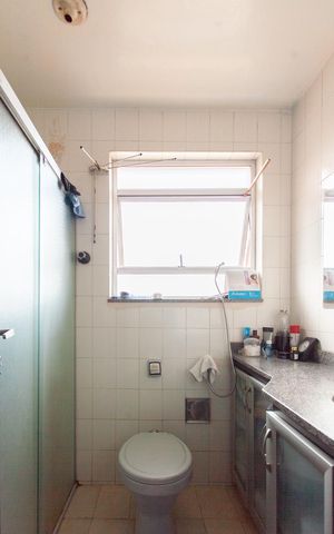 Casa à venda com 360m², 4 quartos e 4 vagas Casa à venda com 360m², 4 quartos e 4 vagasBanheiro Social 1