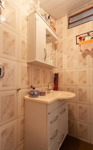 Casa à venda com 360m², 4 quartos e 4 vagas Casa à venda com 360m², 4 quartos e 4 vagasBanheiro de Serviço