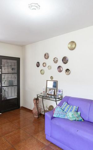 Casa à venda com 360m², 4 quartos e 4 vagas Casa à venda com 360m², 4 quartos e 4 vagasSala 1