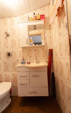 Casa à venda com 360m², 4 quartos e 4 vagas Casa à venda com 360m², 4 quartos e 4 vagasBanheiro de Serviço