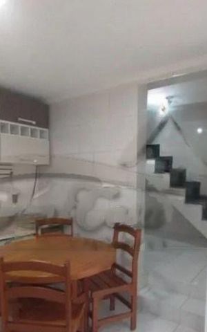 Casa à venda com 106m², 3 quartos e 1 vaga
