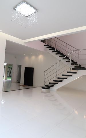 Casa para alugar com 420m², 4 quartos e 4 vagasSala