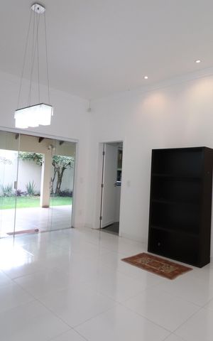 Casa para alugar com 420m², 4 quartos e 4 vagasSala de Jantar