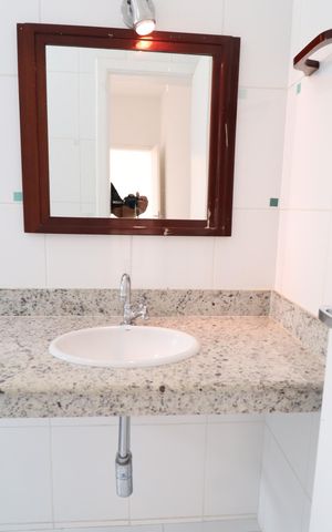 Casa para alugar com 420m², 4 quartos e 4 vagasBanheiro Social