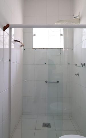 Casa para alugar com 420m², 4 quartos e 4 vagasBanheiro Social