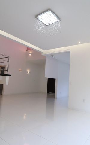Casa para alugar com 420m², 4 quartos e 4 vagasSala