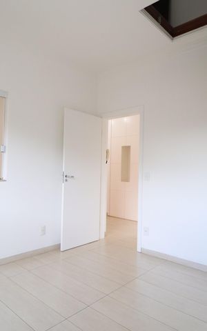 Casa para alugar com 420m², 4 quartos e 4 vagasEscritório