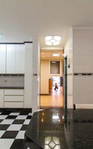 Casa para alugar com 250m², 3 quartos e 3 vagas Casa para alugar com 250m², 3 quartos e 3 vagasCozinha