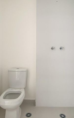 Studio à venda com 21m², 1 quarto e sem vaga Studio à venda com 21m², 1 quarto e sem vagaBanheiro