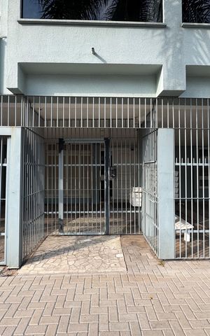 Apartamento à venda com 78m², 2 quartos e 1 vaga Apartamento à venda com 78m², 2 quartos e 1 vagaPlaca