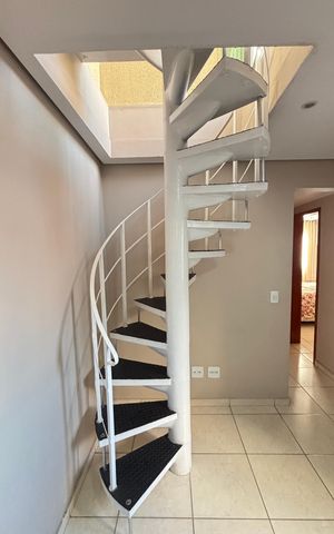 Apartamento à venda com 88m², 2 quartos e 1 vaga Apartamento à venda com 88m², 2 quartos e 1 vagaSala Escada