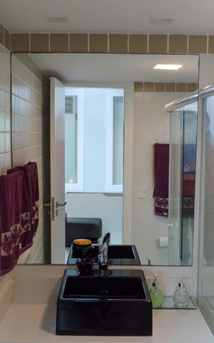 Apartamento à venda com 228m², 4 quartos e 2 vagas Apartamento à venda com 228m², 4 quartos e 2 vagasBanheiro 2