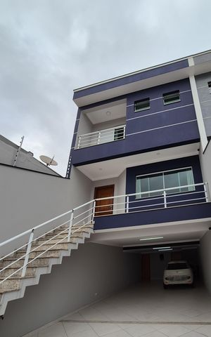 Casa à venda com 217m², 3 quartos e 5 vagasGaragem