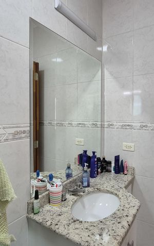 Casa à venda com 217m², 3 quartos e 5 vagasBanheiro da Suíte 2