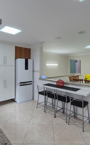 Casa à venda com 217m², 3 quartos e 5 vagascozinha