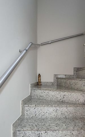 Casa à venda com 217m², 3 quartos e 5 vagasacesso aos quartos