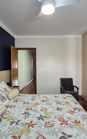Casa à venda com 217m², 3 quartos e 5 vagasQuarto 1 ( Suíte )