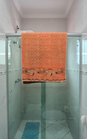 Casa à venda com 217m², 3 quartos e 5 vagasBanheiro da Suíte 2