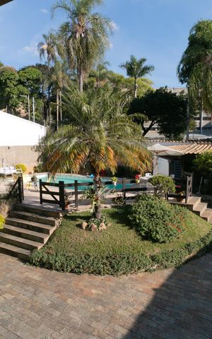 Casa à venda com 555m², 5 quartos e 10 vagas Casa à venda com 555m², 5 quartos e 10 vagasÁrea comum