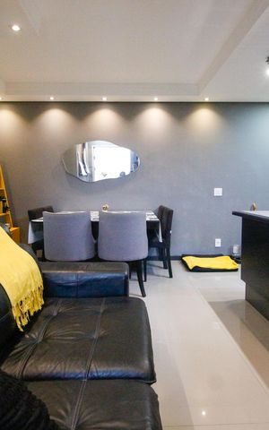 Apartamento à venda com 55m², 2 quartos e 1 vagaSala